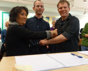 Feestelijke Ondertekening Gronduitgifteovereenkomst