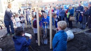 2017.03.15 Bomen planten 2